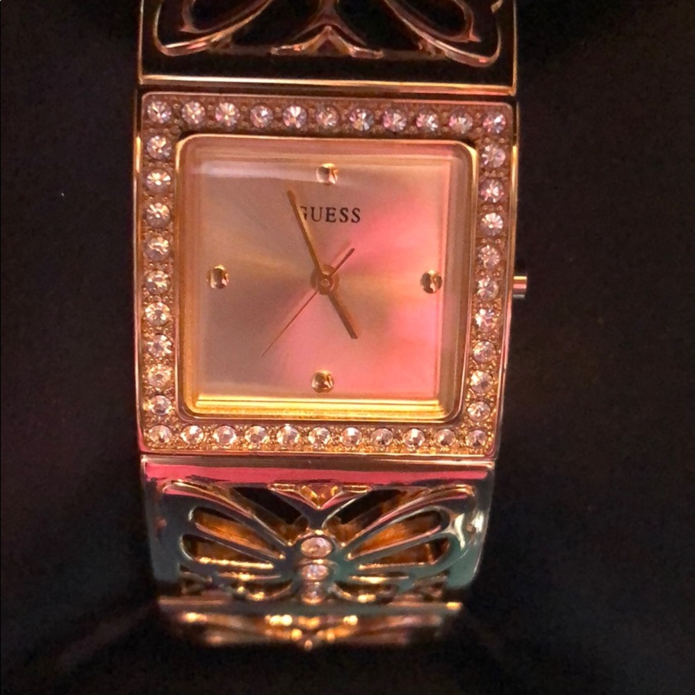 Woman’s guess watch
